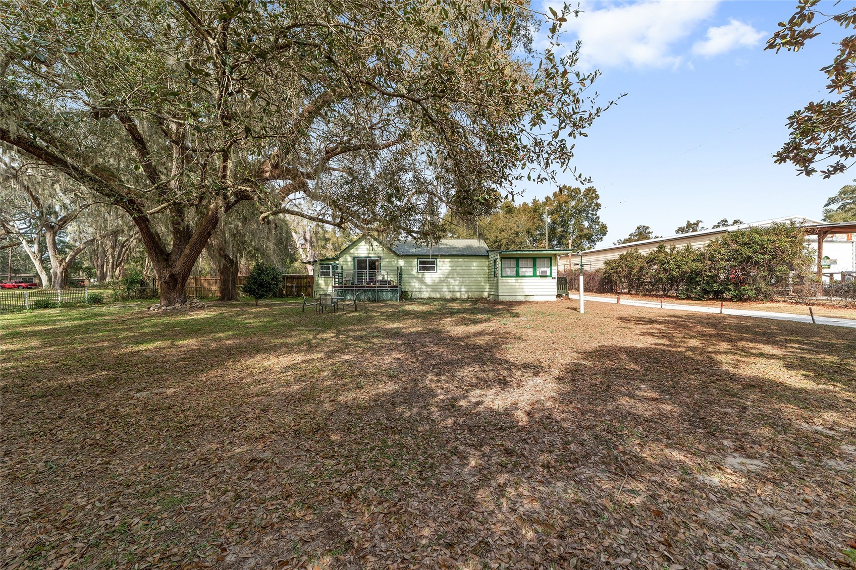 7075 SE HIGHWAY 25A