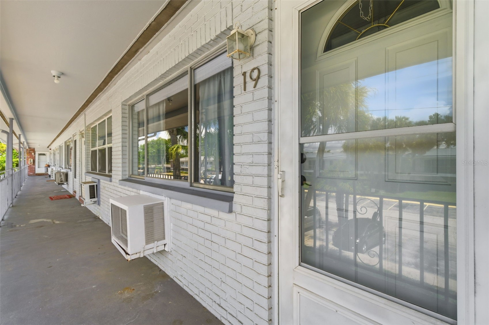 2353 SHELLEY STREET 19