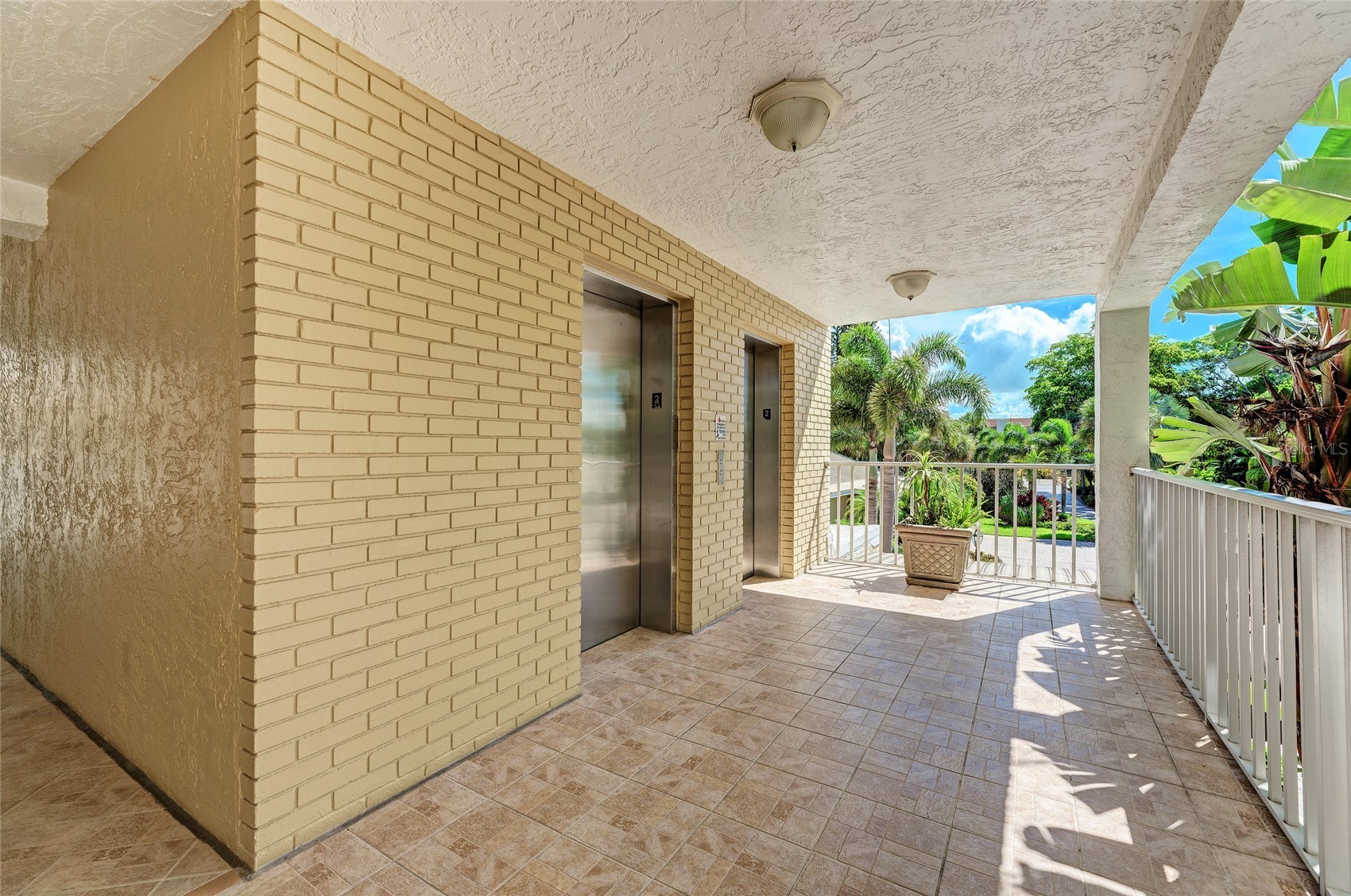 4825 GULF OF MEXICO DRIVE 201