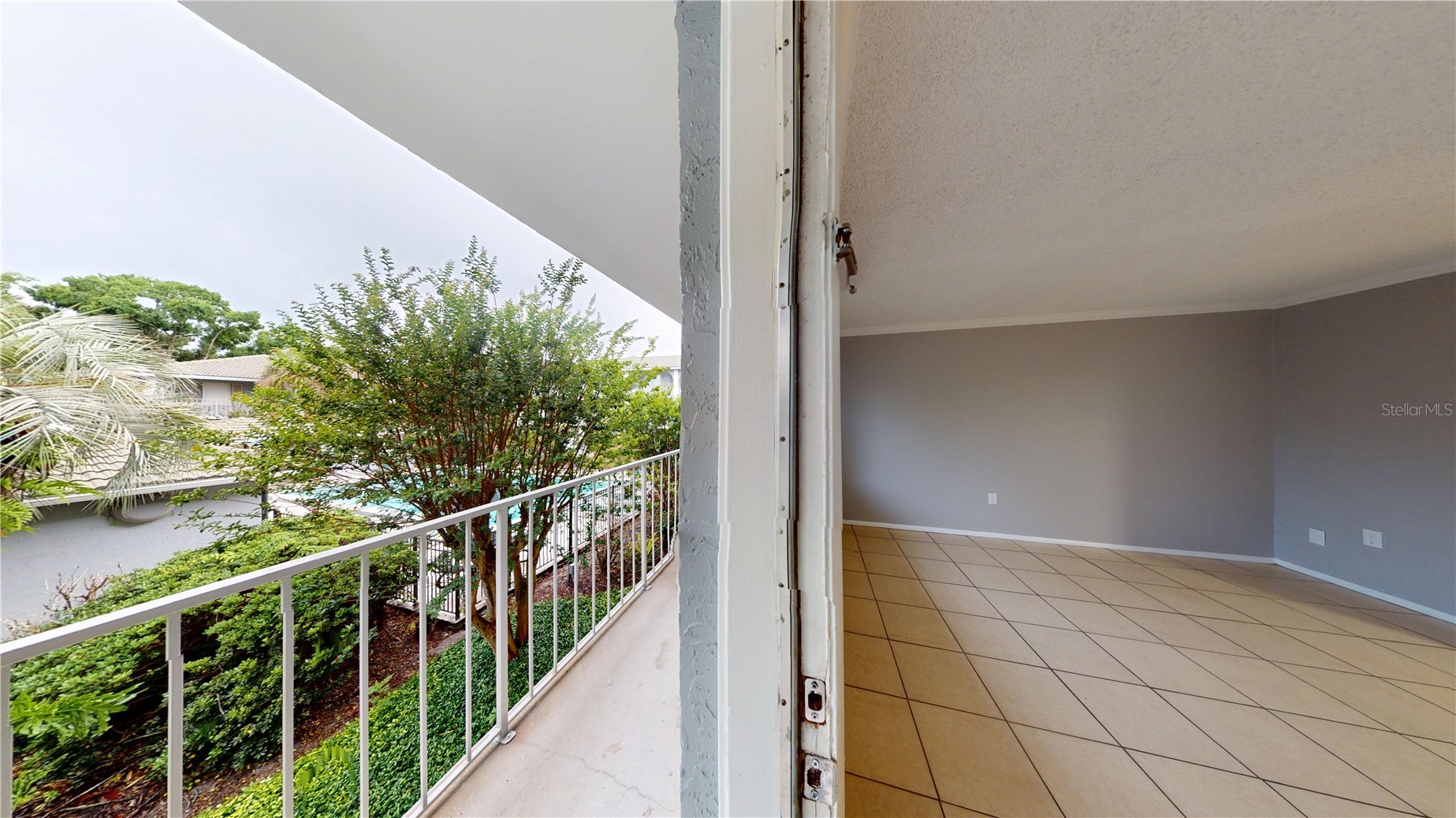 122 WATER FRONT WAY 260