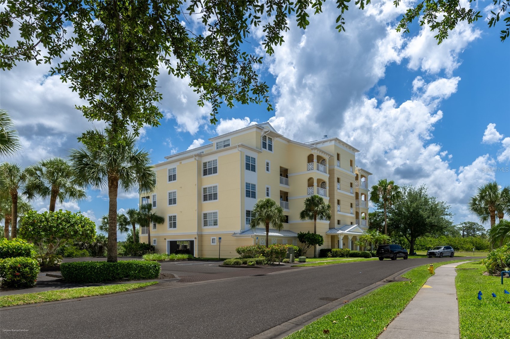 10521 AMBERJACK WAY 303