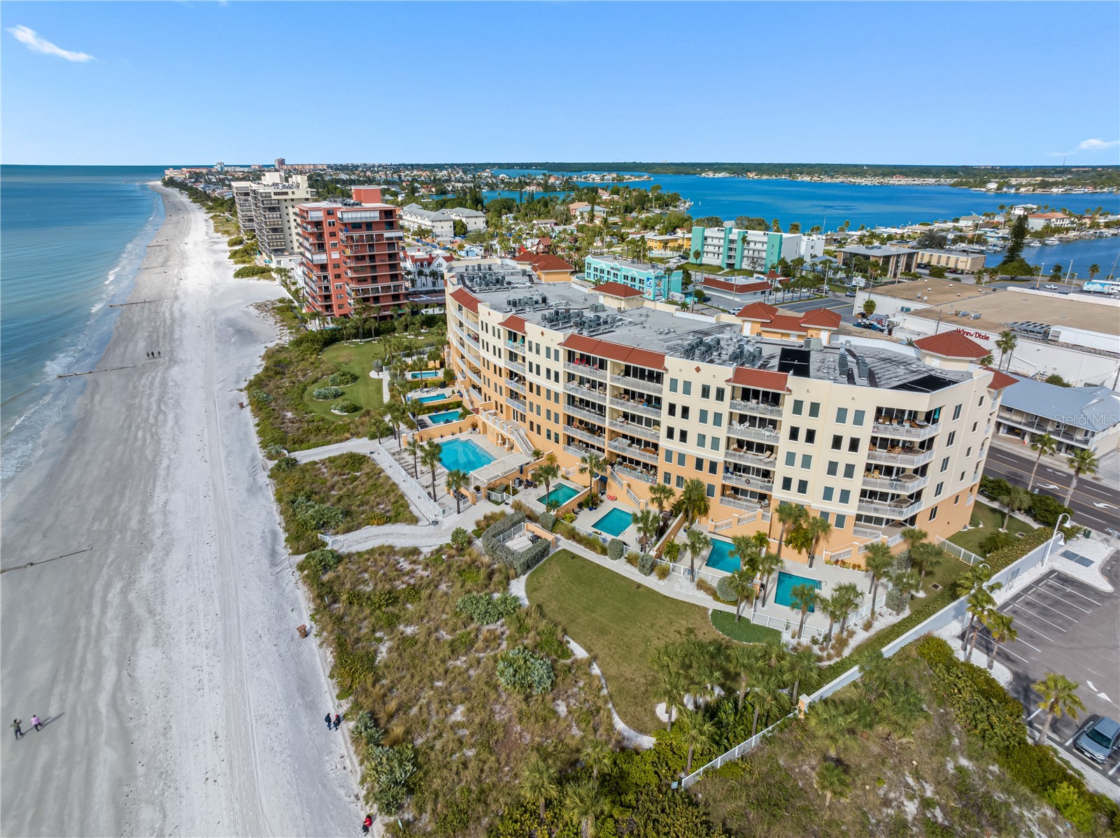 15208 GULF BOULEVARD 601