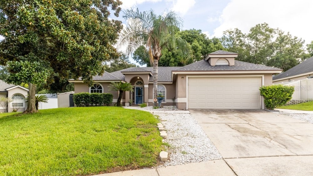 859 HIGH POINTE CIRCLE
