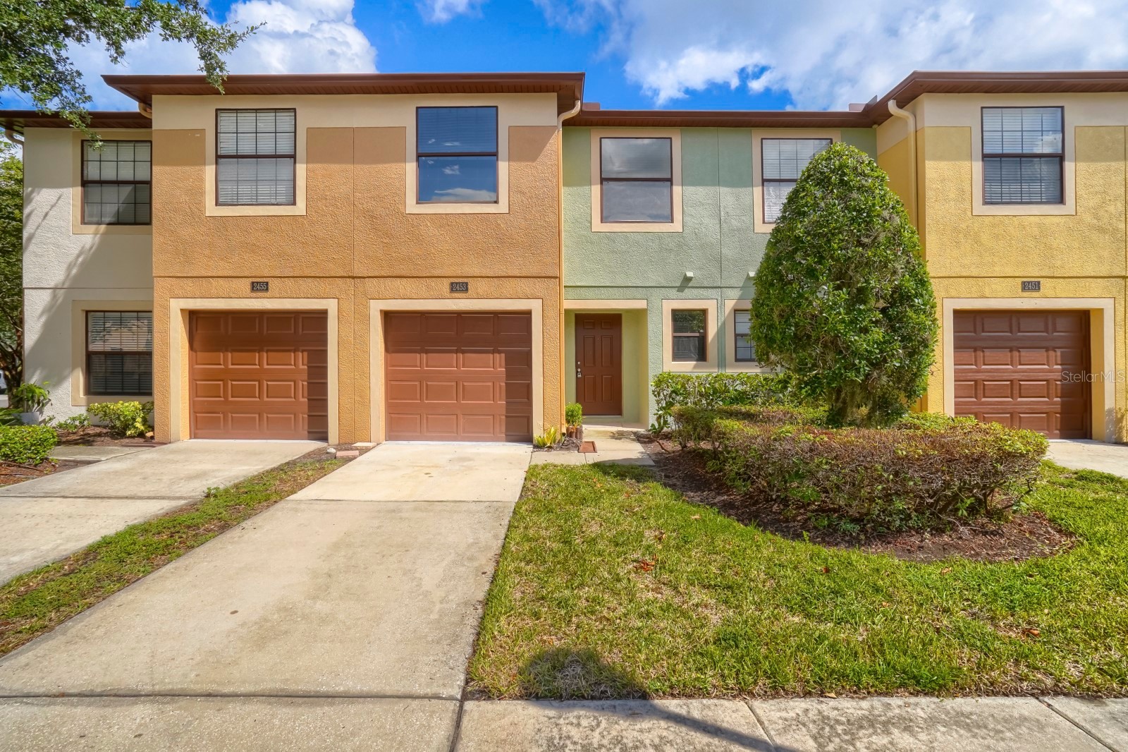 2453 EDGEWATER FALLS DRIVE