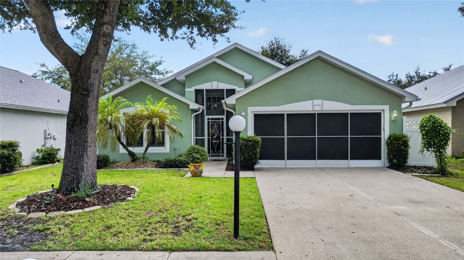449 ROSE APPLE CIRCLE