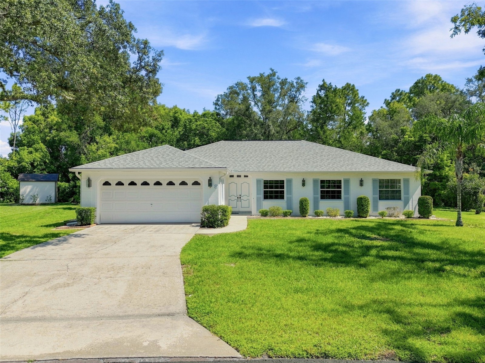 8 SANDPINE COURT W