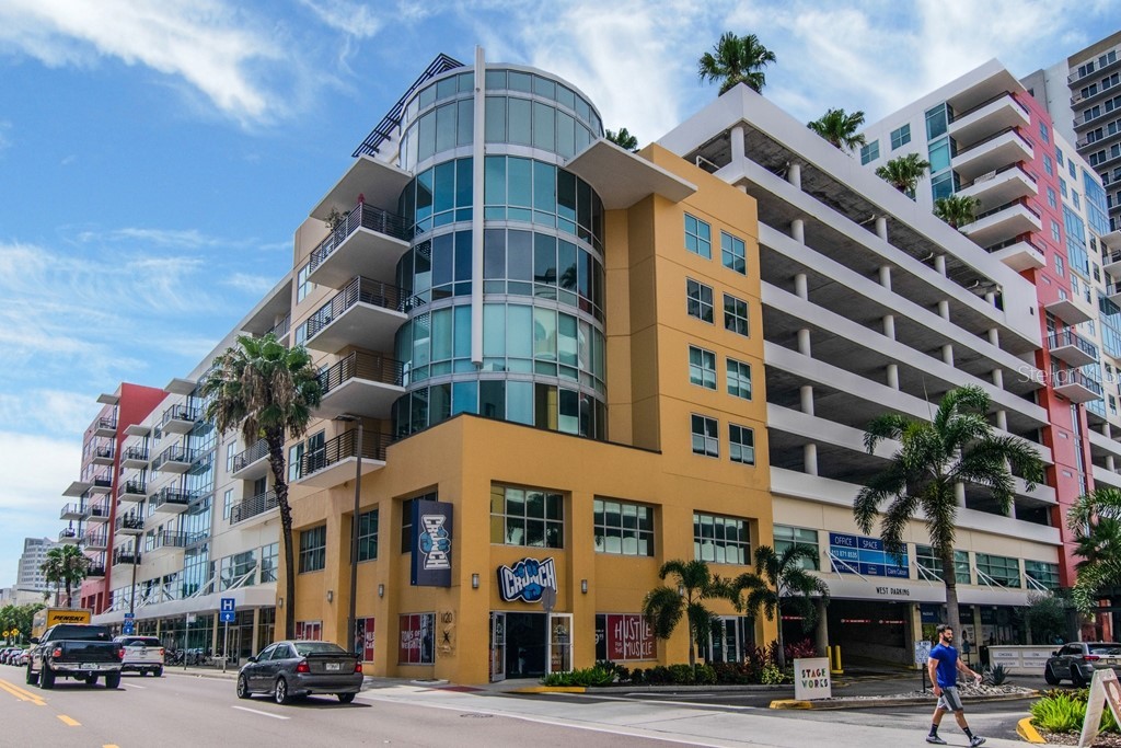 1208 E KENNEDY BOULEVARD 1120