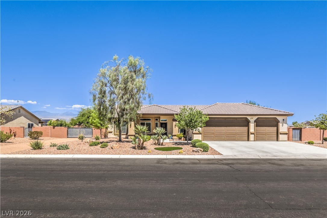171 MONDALE Court