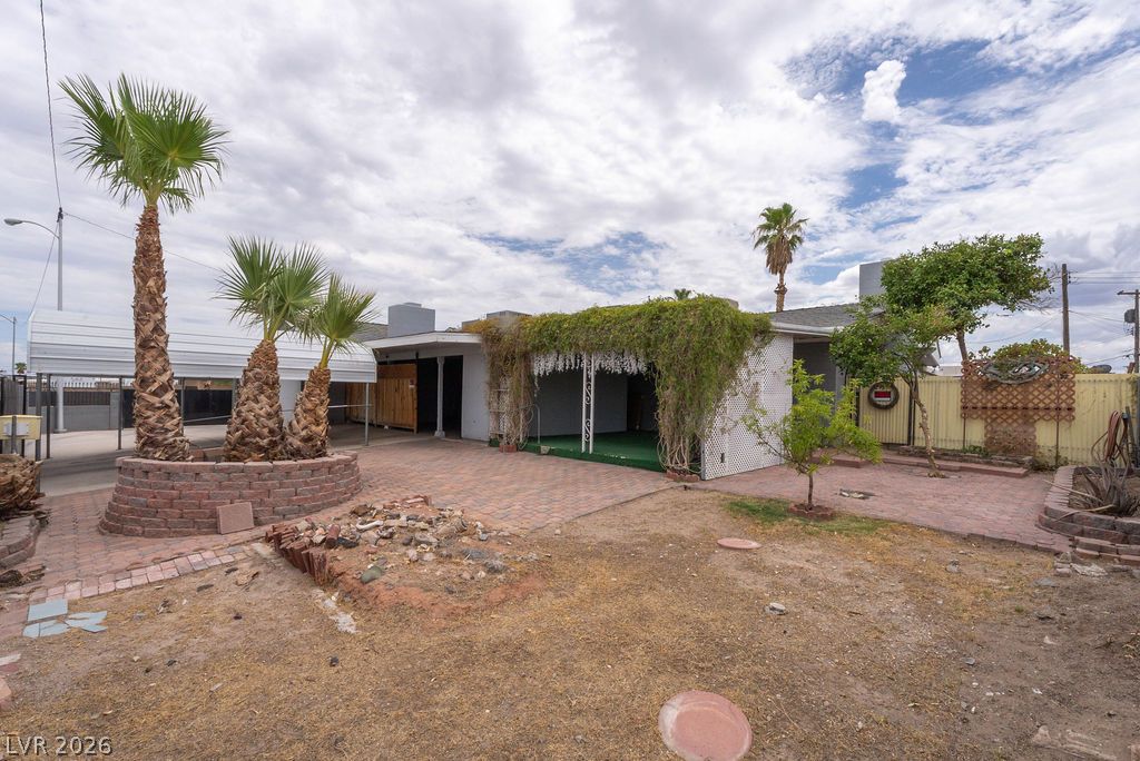 5185 Sun Valley Drive