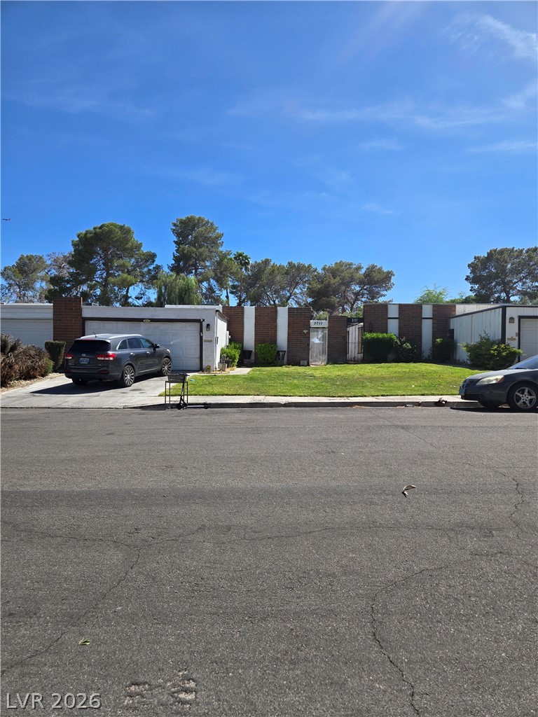3711 Casey Drive