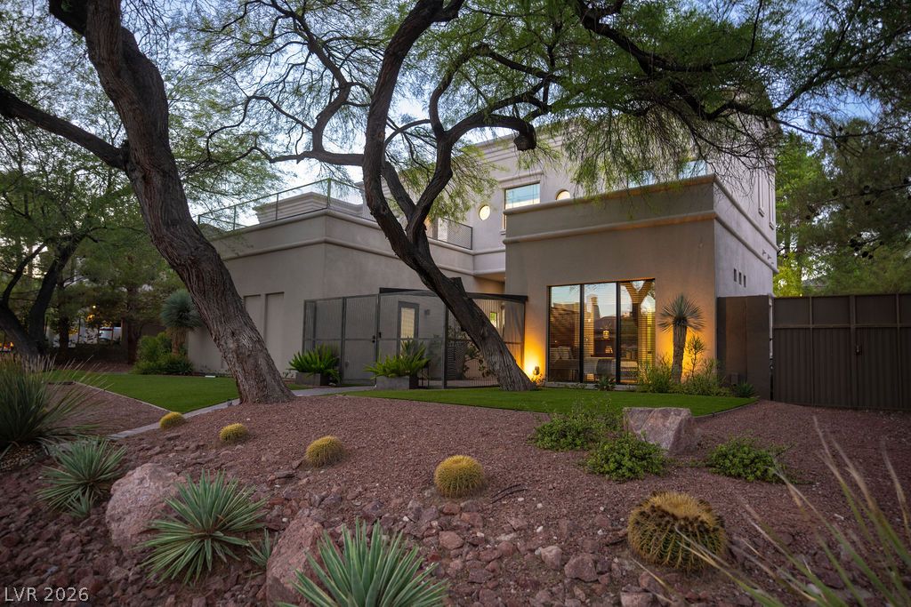 628 Edgebrook Drive