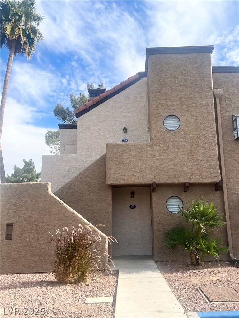 2989 Juniper Hills Boulevard 102