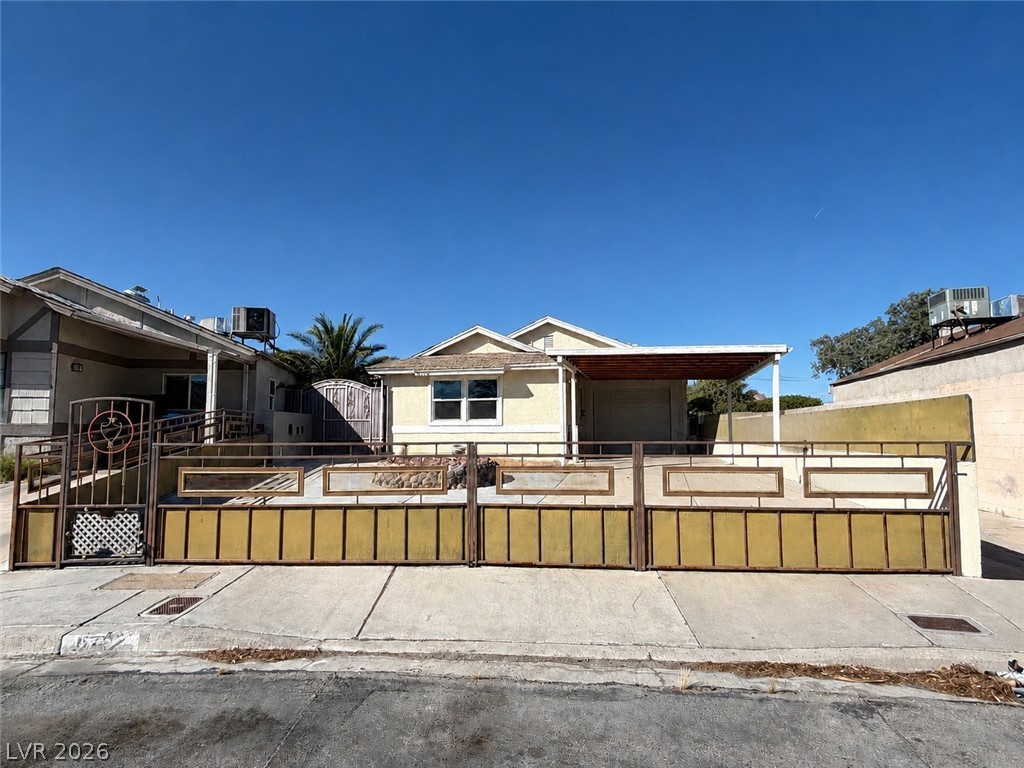 6752 Arroyo Avenue