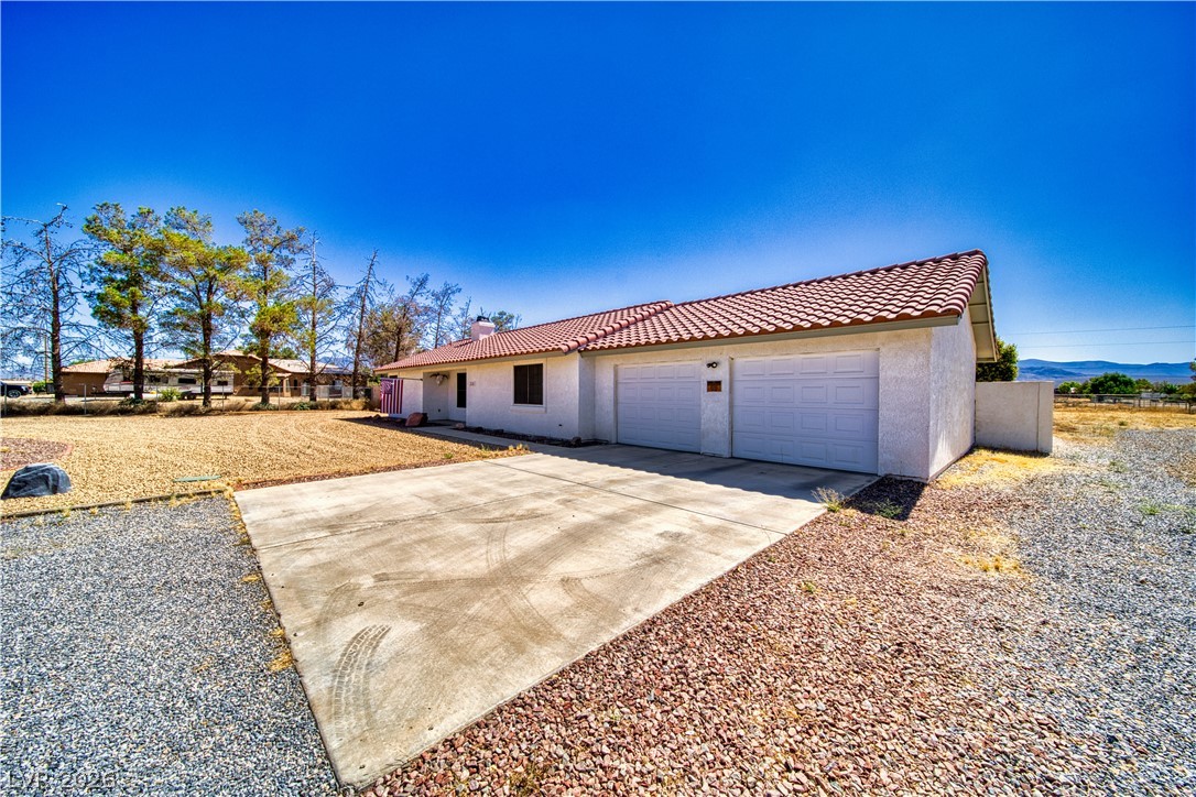 3081 South Rainbow Avenue