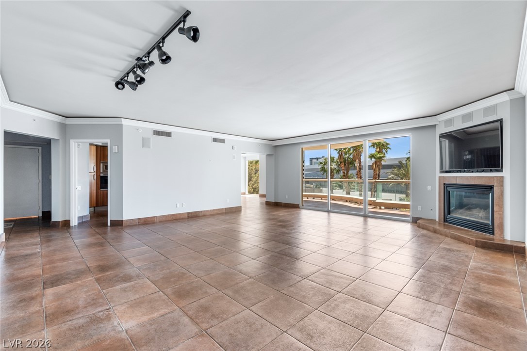 2857 Paradise Road 301