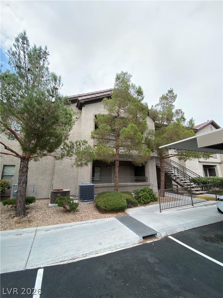 8250 North Grand Canyon Drive 2013