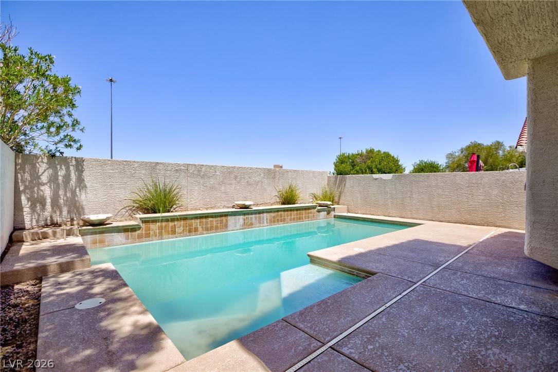 1835 Poetic Valley Circle