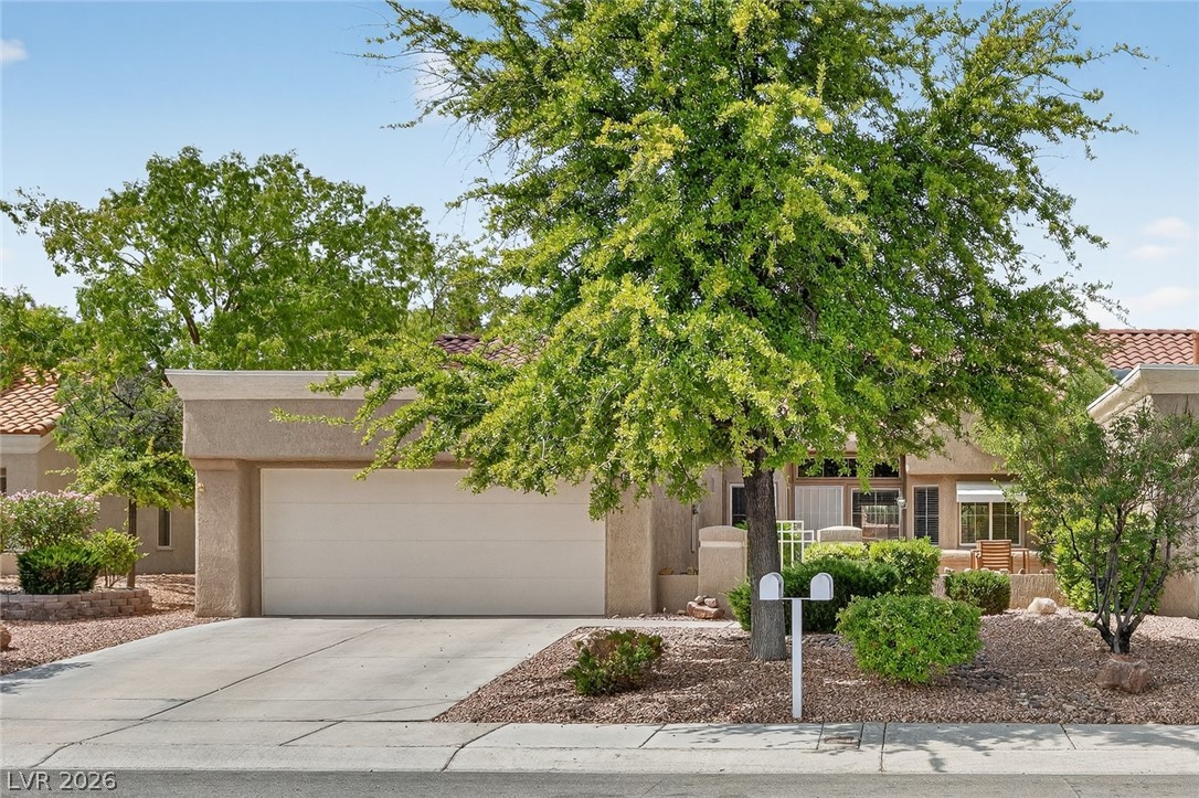2425 Desert Butte Drive