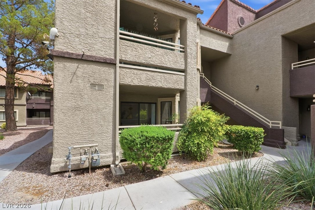 5042 South Rainbow Boulevard 101