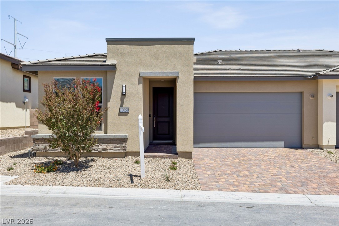 10050 Amber Rose Avenue