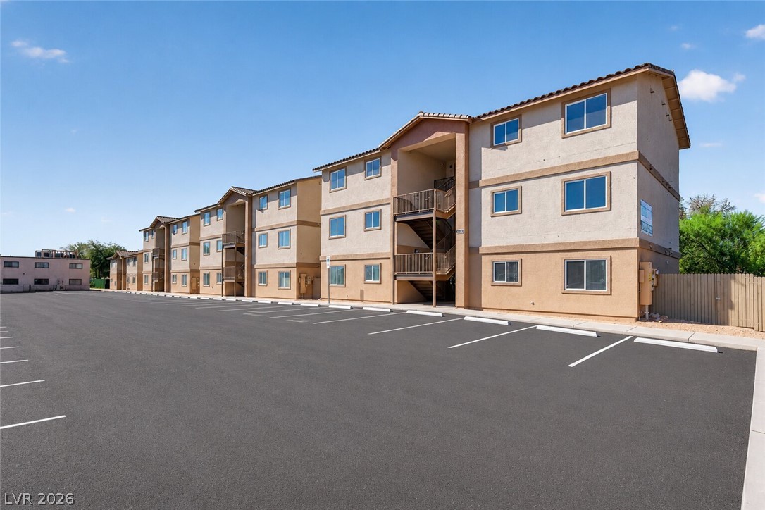 2305 Seco Adobe Circle 203