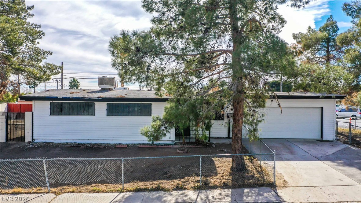 612 Bruce Street