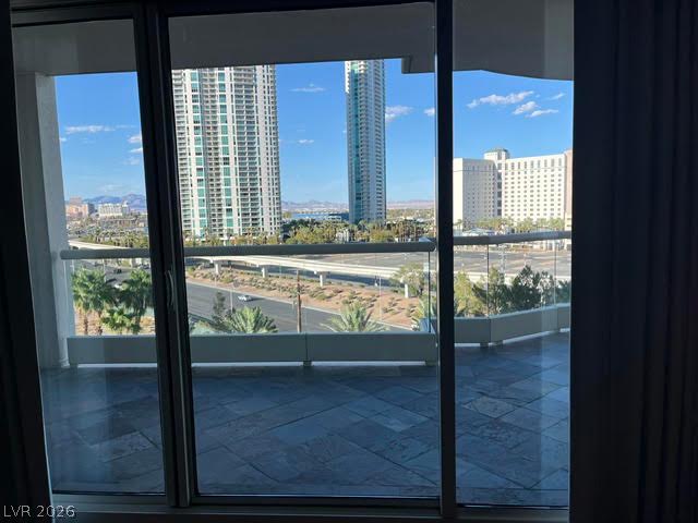 2777 PARADISE 608