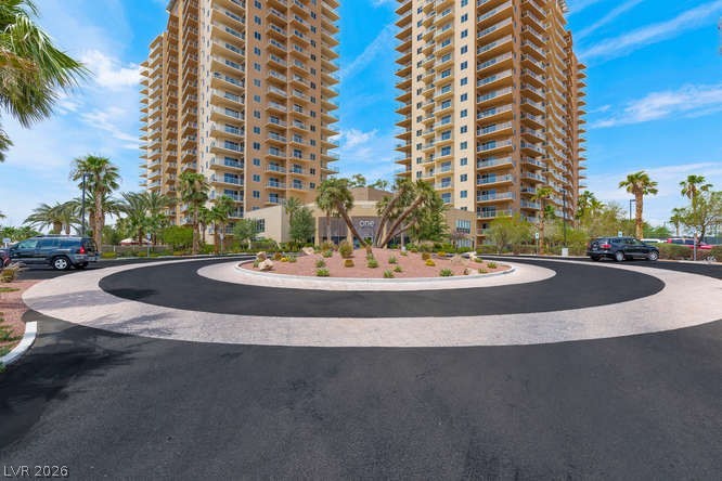 8255 Las Vegas Boulevard 715