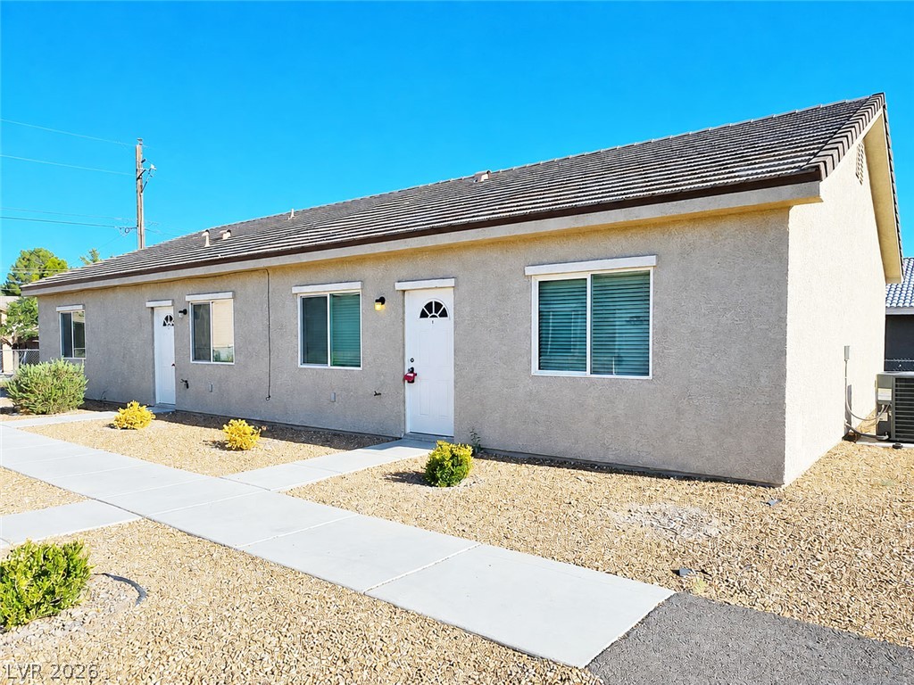 1121 Sixshooter Avenue 3
