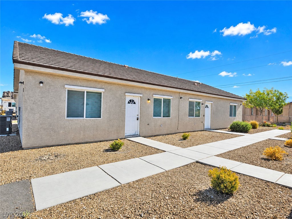 1121 Sixshooter Avenue 1