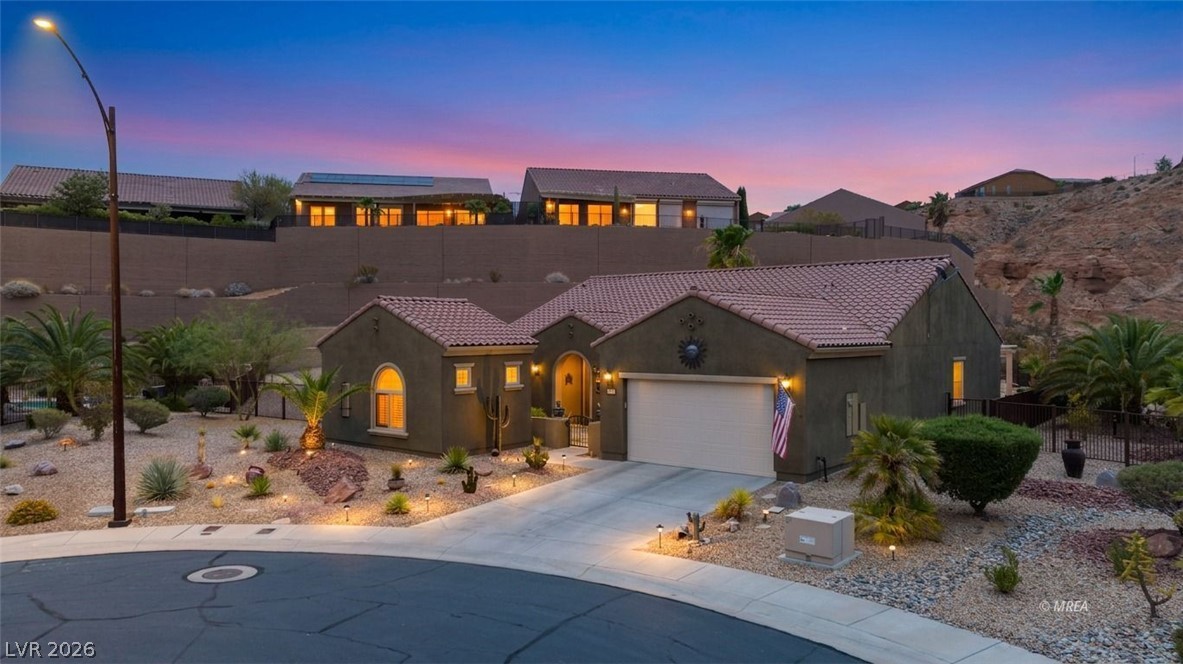 1190 Bluff Shadow Court