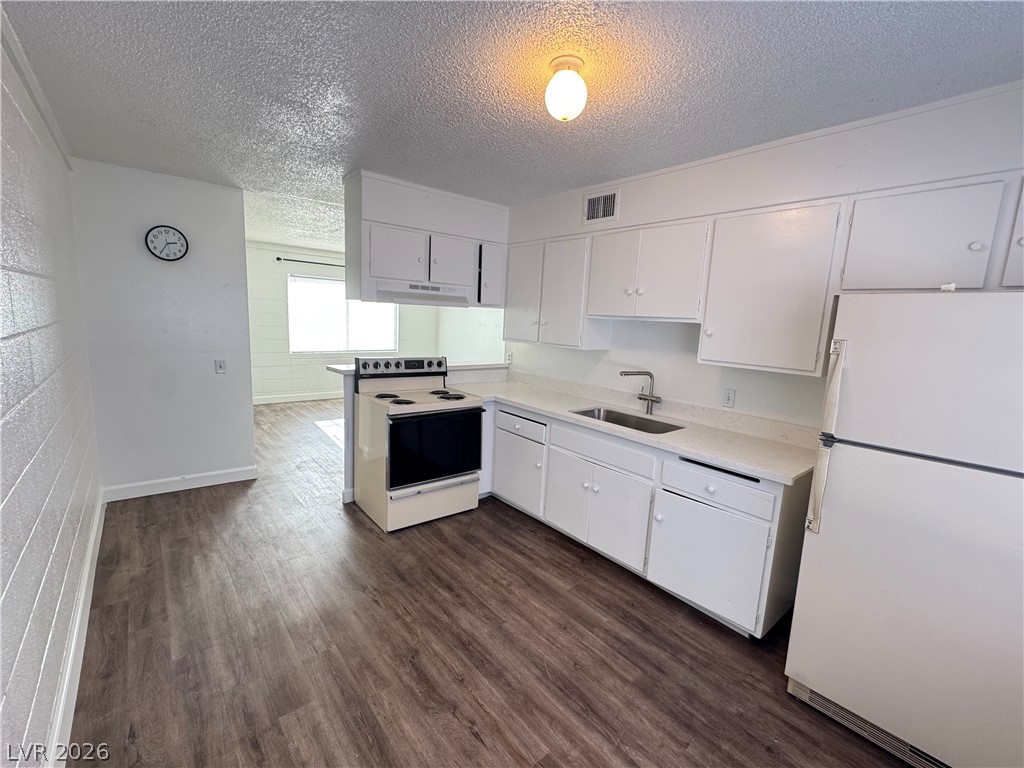 206 Kola Street 3