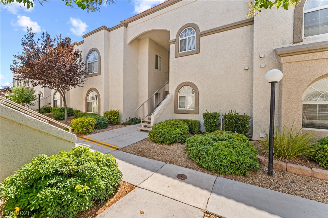 3125 North Buffalo Drive 1099