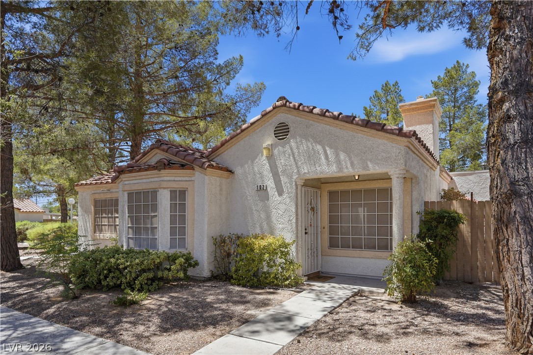 5449 Geneive Lane 102