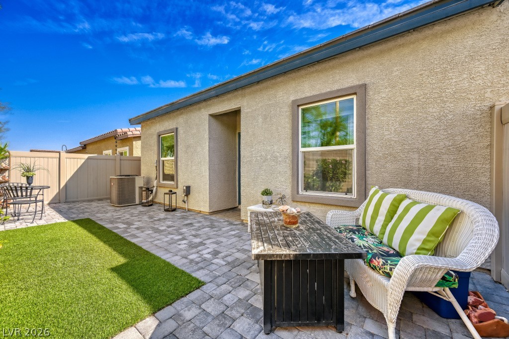 4352 Meadow Glade Avenue