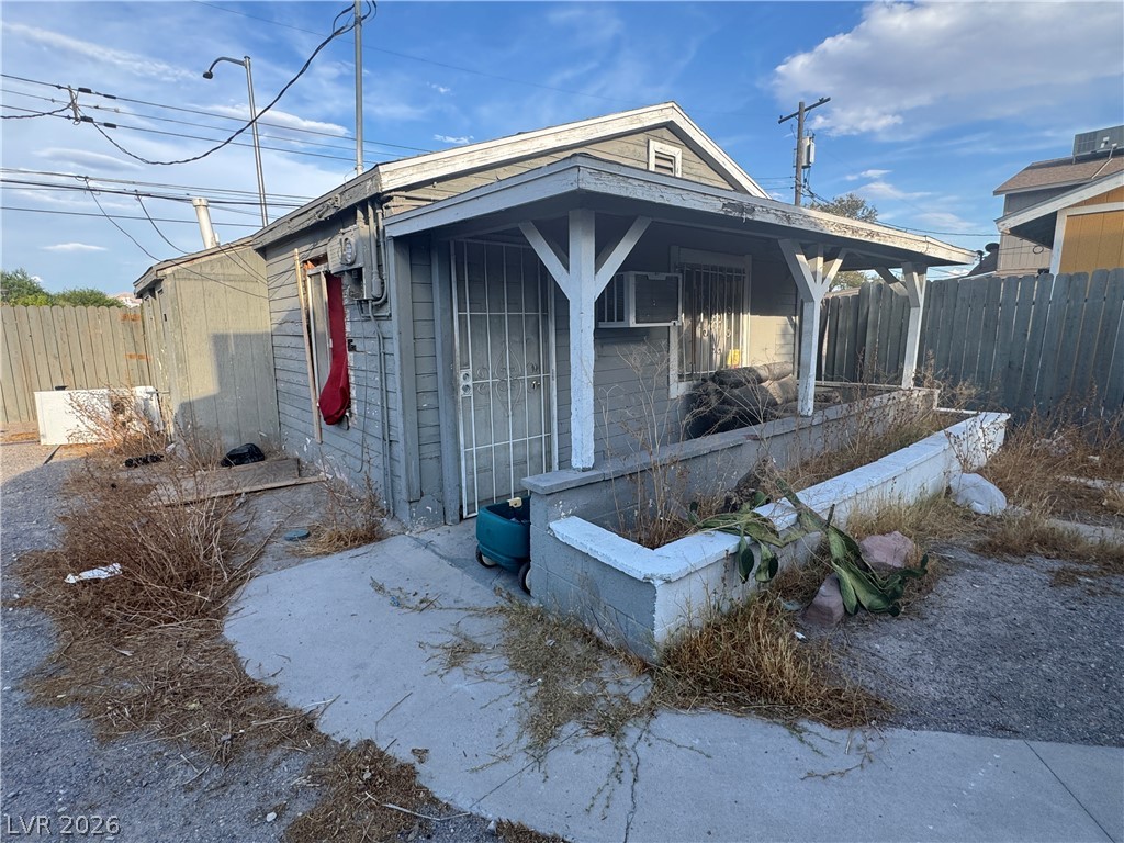 1828 Harvard Street