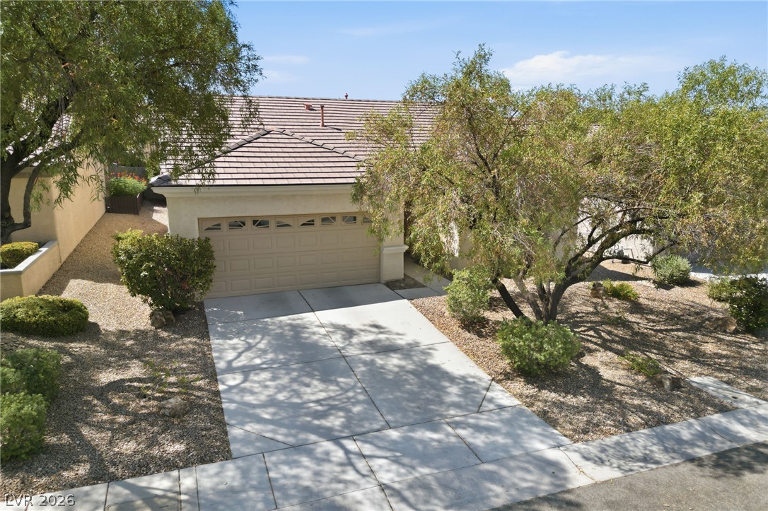 2228 Twin Falls Drive