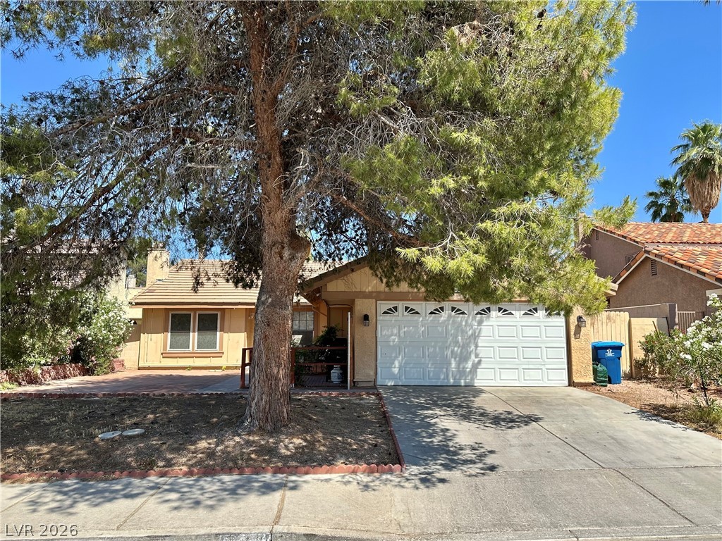 2340 Viewcrest Road