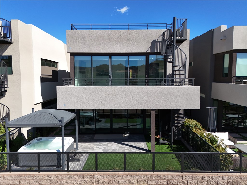 16 Heron Harbour Drive