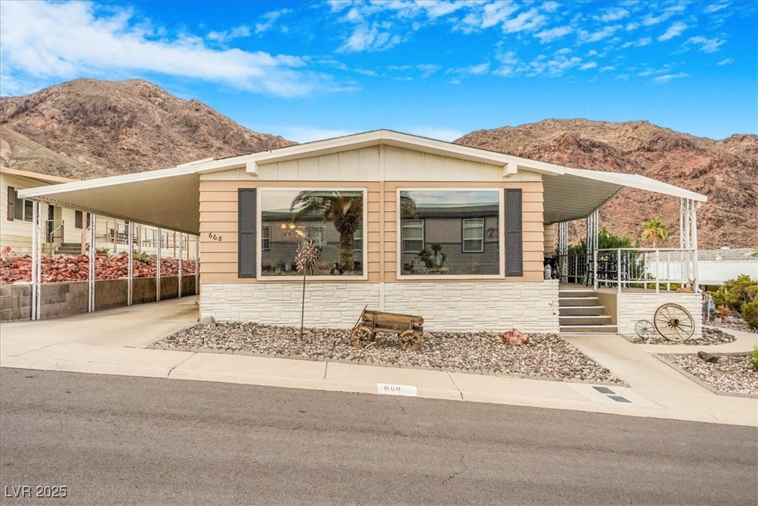 668 Mount Tamalpais Way