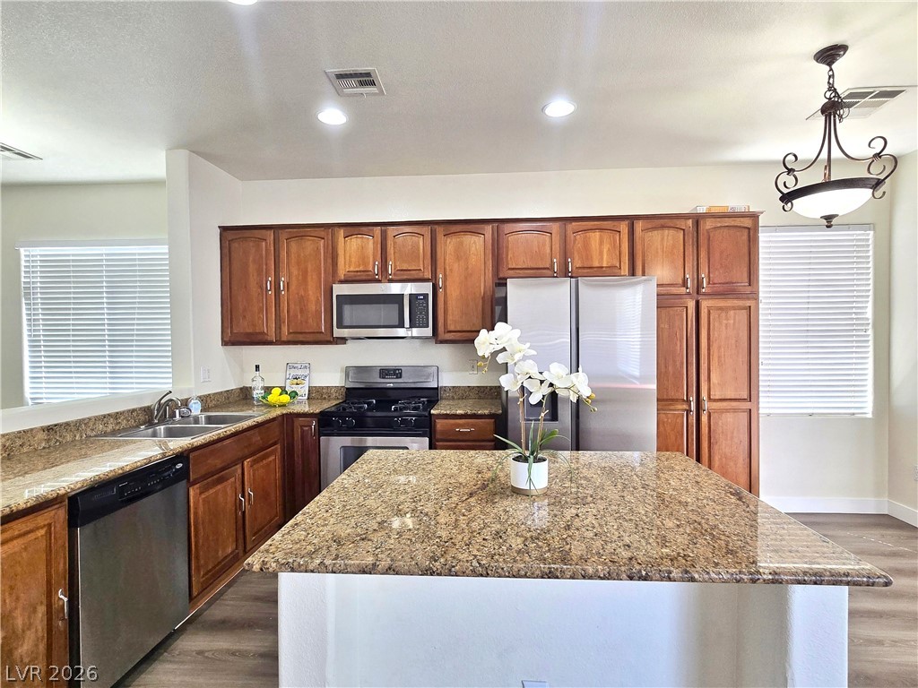 7593 Garden Galley Street