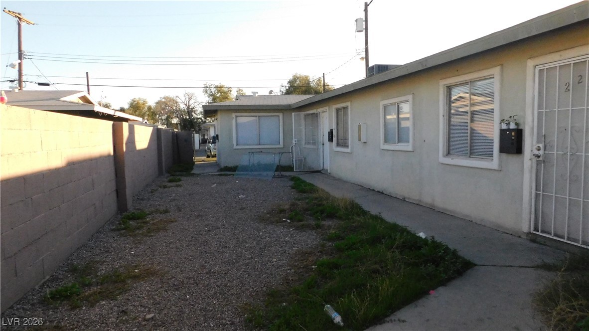 2612 East Mesquite Avenue