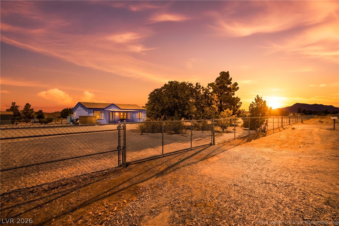 1410 Windy Lane
