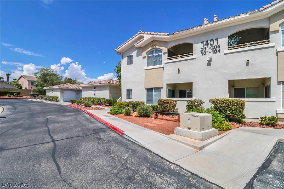 1401 Red Crest Lane 201
