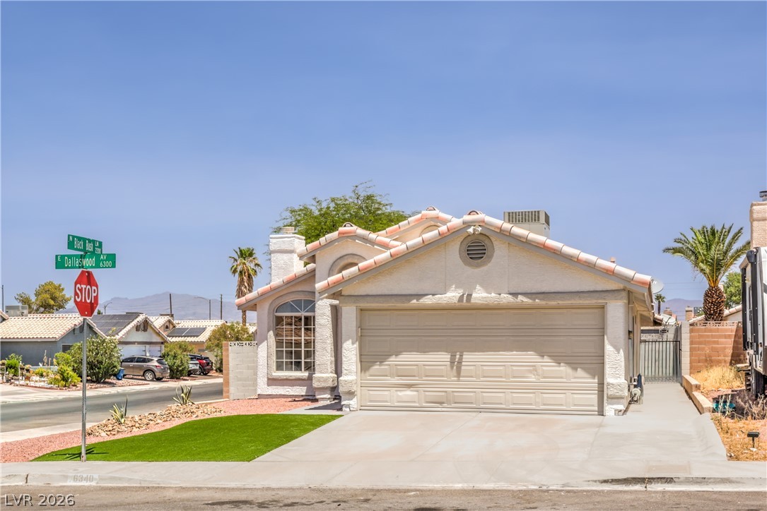 6340 Dallaswood Lane