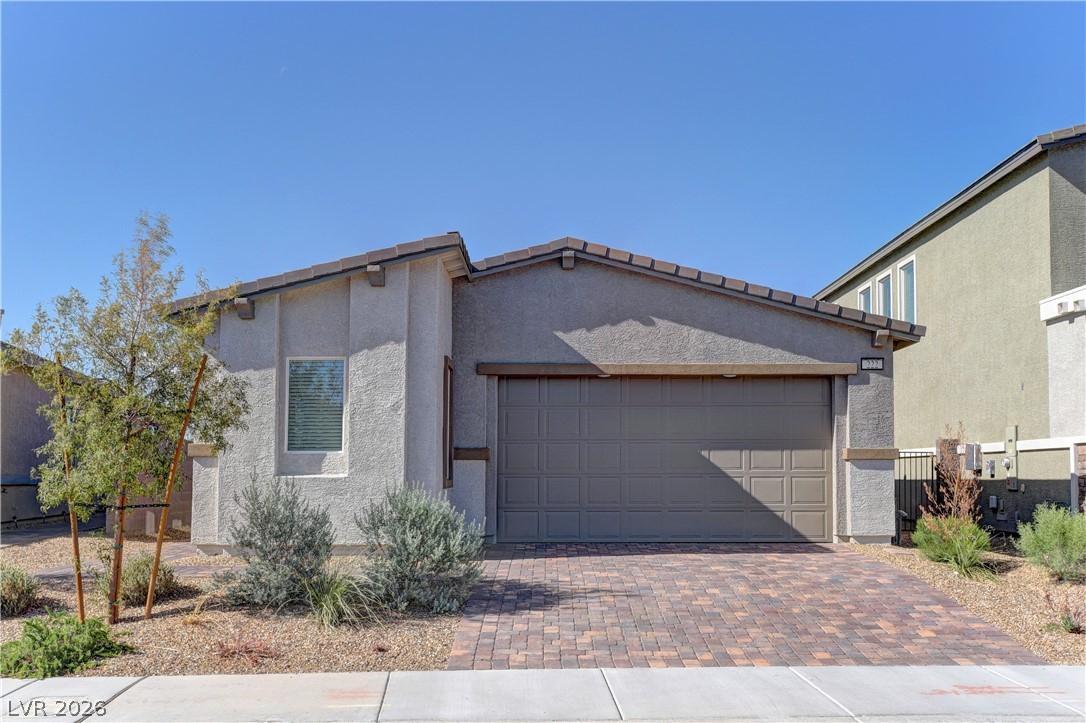 222 Palisade Falls Avenue