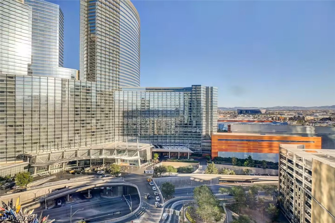 2600 West Harmon Avenue 17039