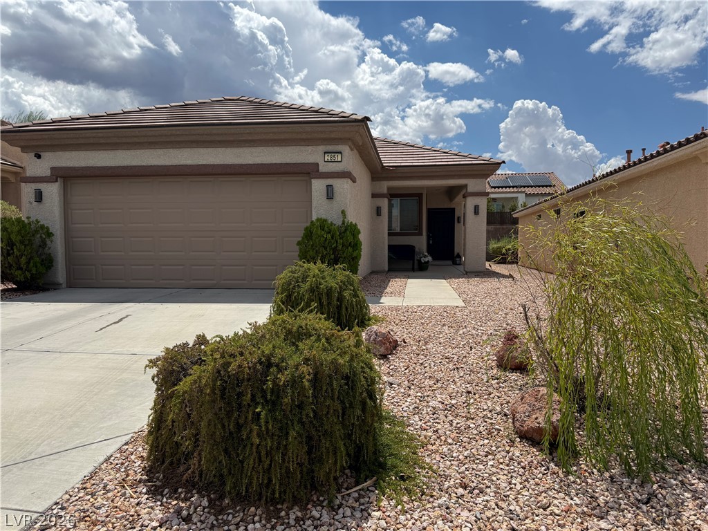 2851 Sapphire Desert Drive
