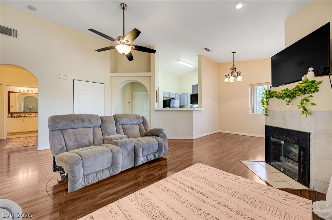 900 Heavenly Hills Court 213