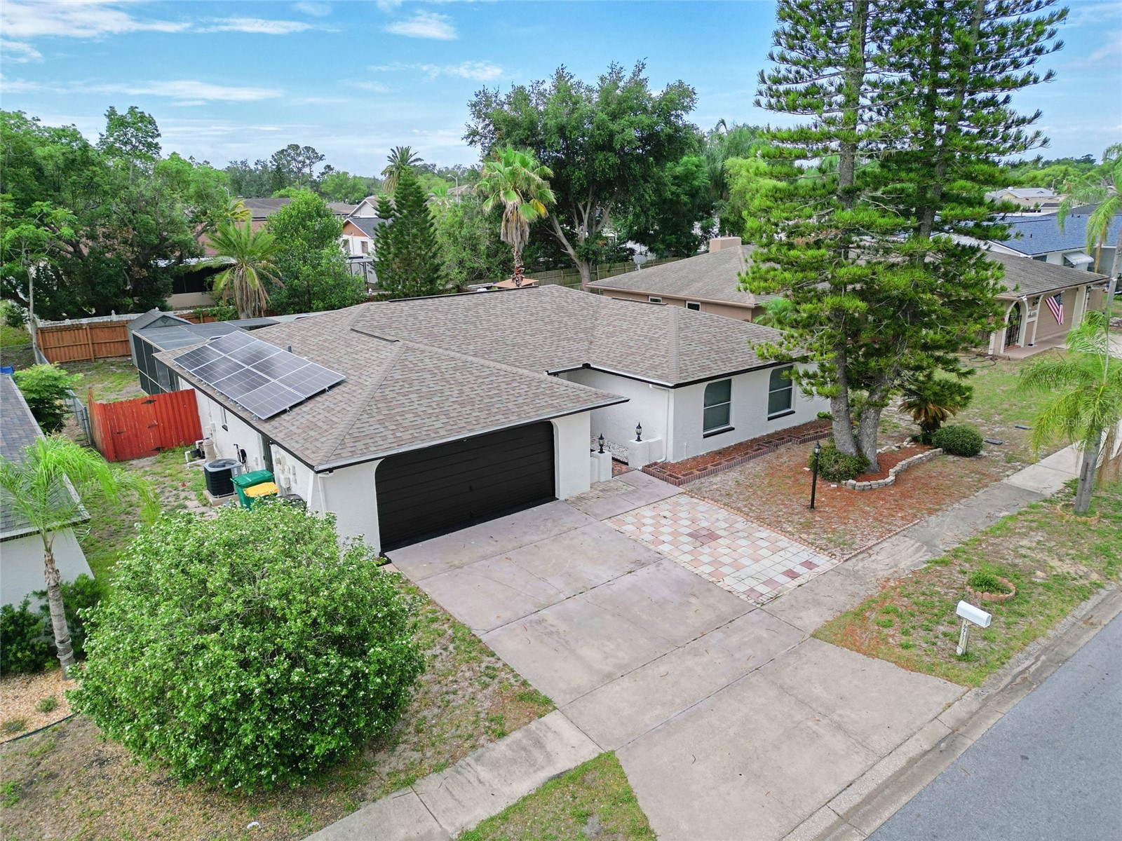 10951 PEPPERTREE LN